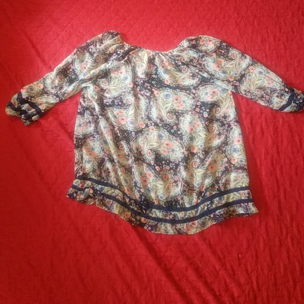Jessica Simpson Maternity Shirt